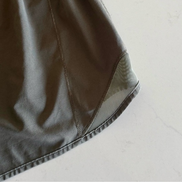 lululemon hotty hot 4” sage - Picture 8 of 16